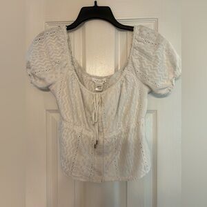 Kirious Las Angeles women’s white top